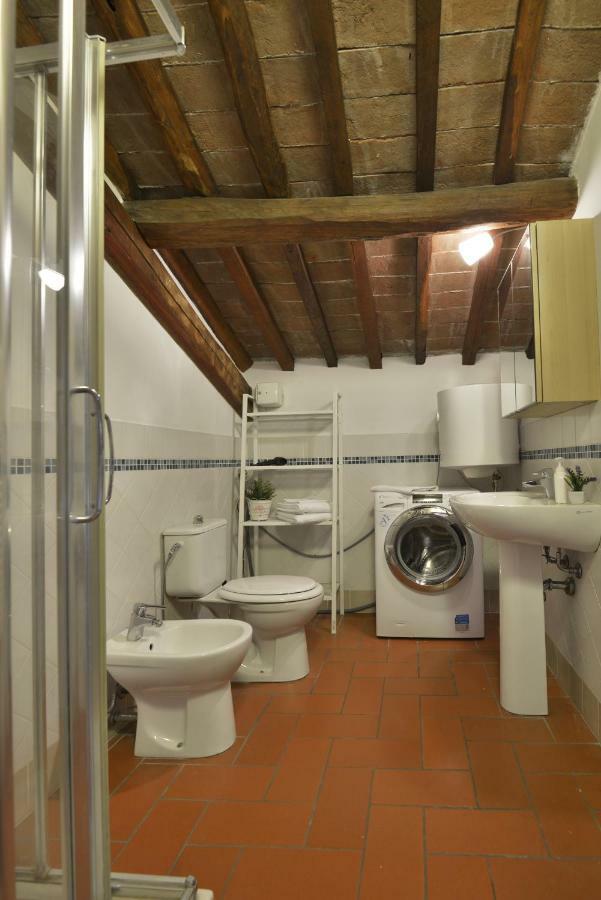 Charme Con Parcheggio Apartment Lucca Exterior photo